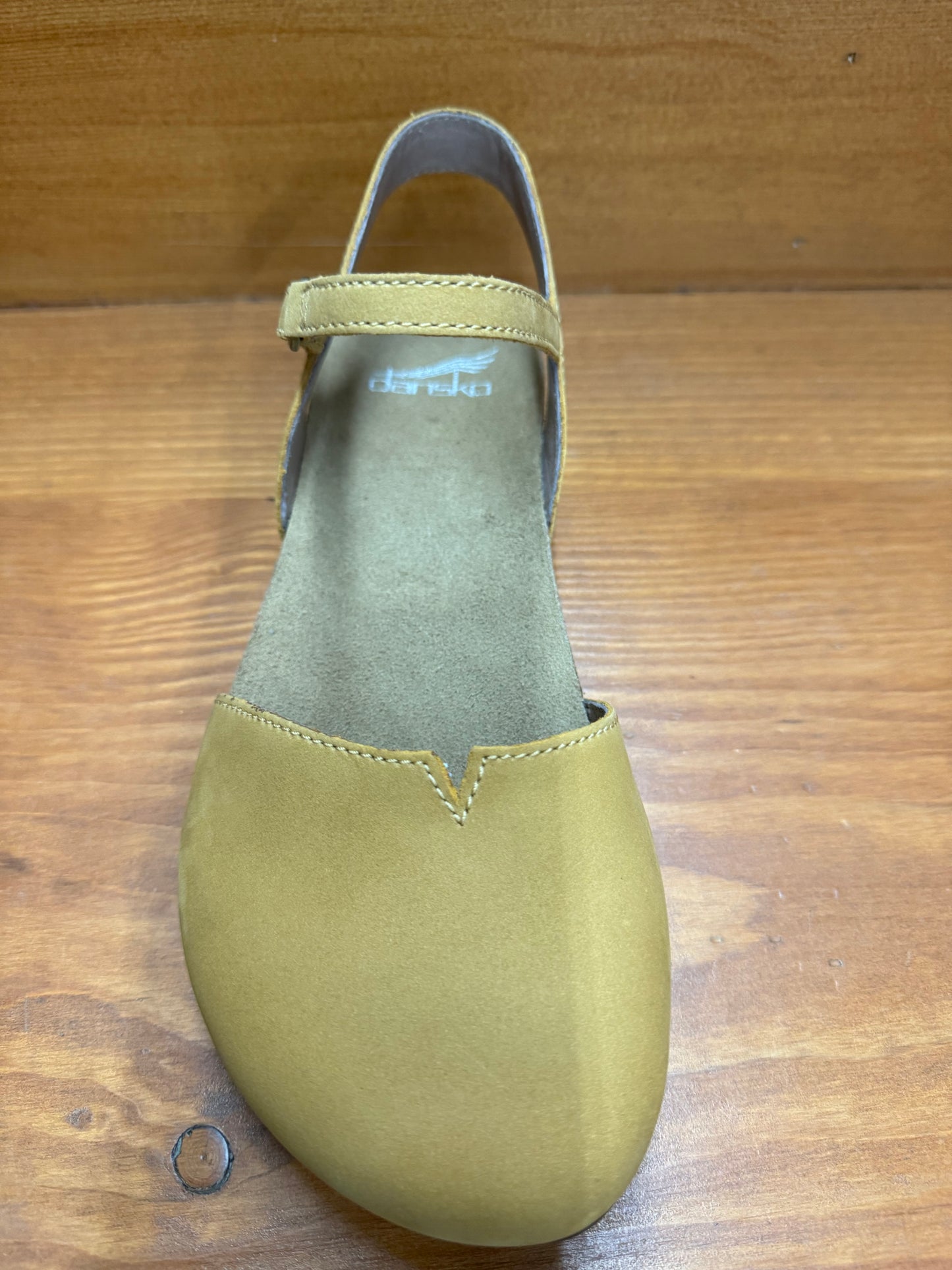 Dansko Rowan Mustard Nubuck