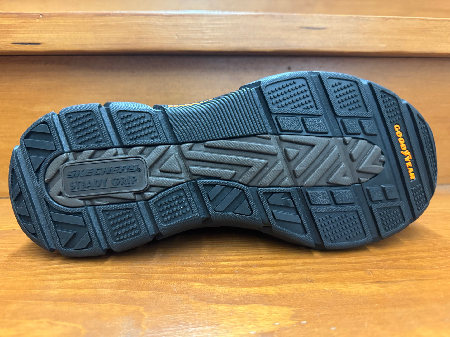 Skecher Slip ins Respected-Elgin Brown 204810 RDBR