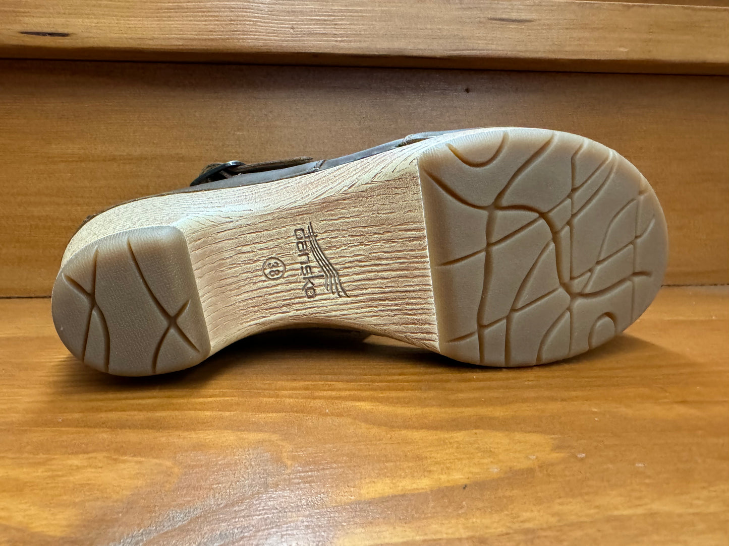 Dansko Lucia Tan Oiled