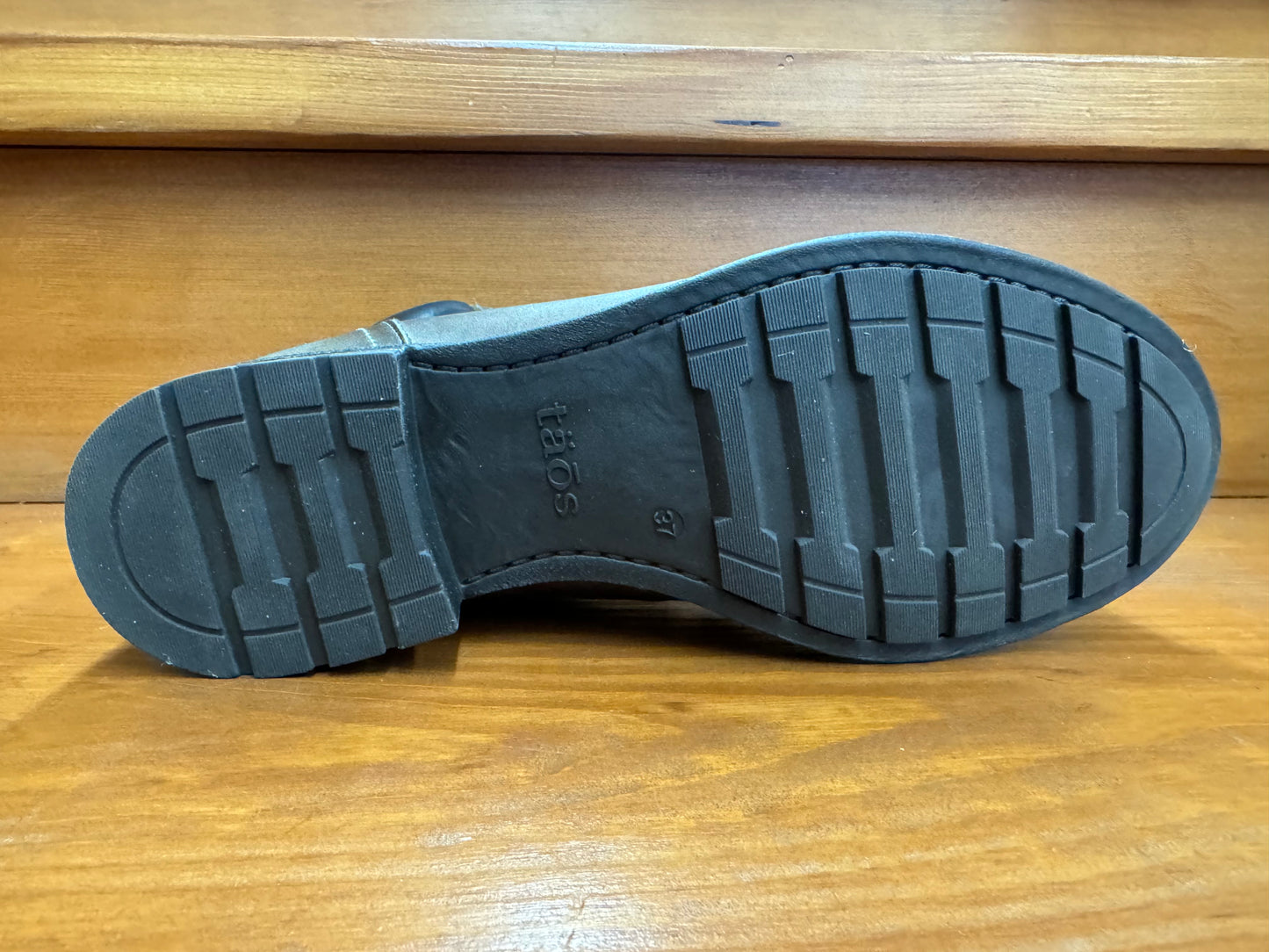 Taos Capstone Tobacco