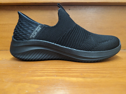 Skechers Step-ins Ultra Flex 3.0-Cozy Streak Black/Black 149708 BBK