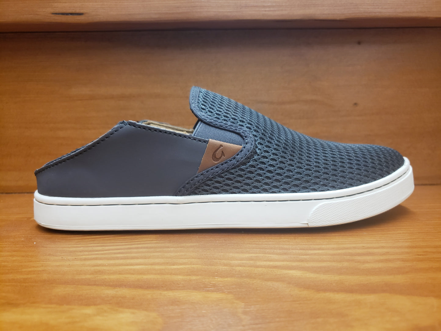 Olukai Pehuea Mesh Pavement 20271-PVPV