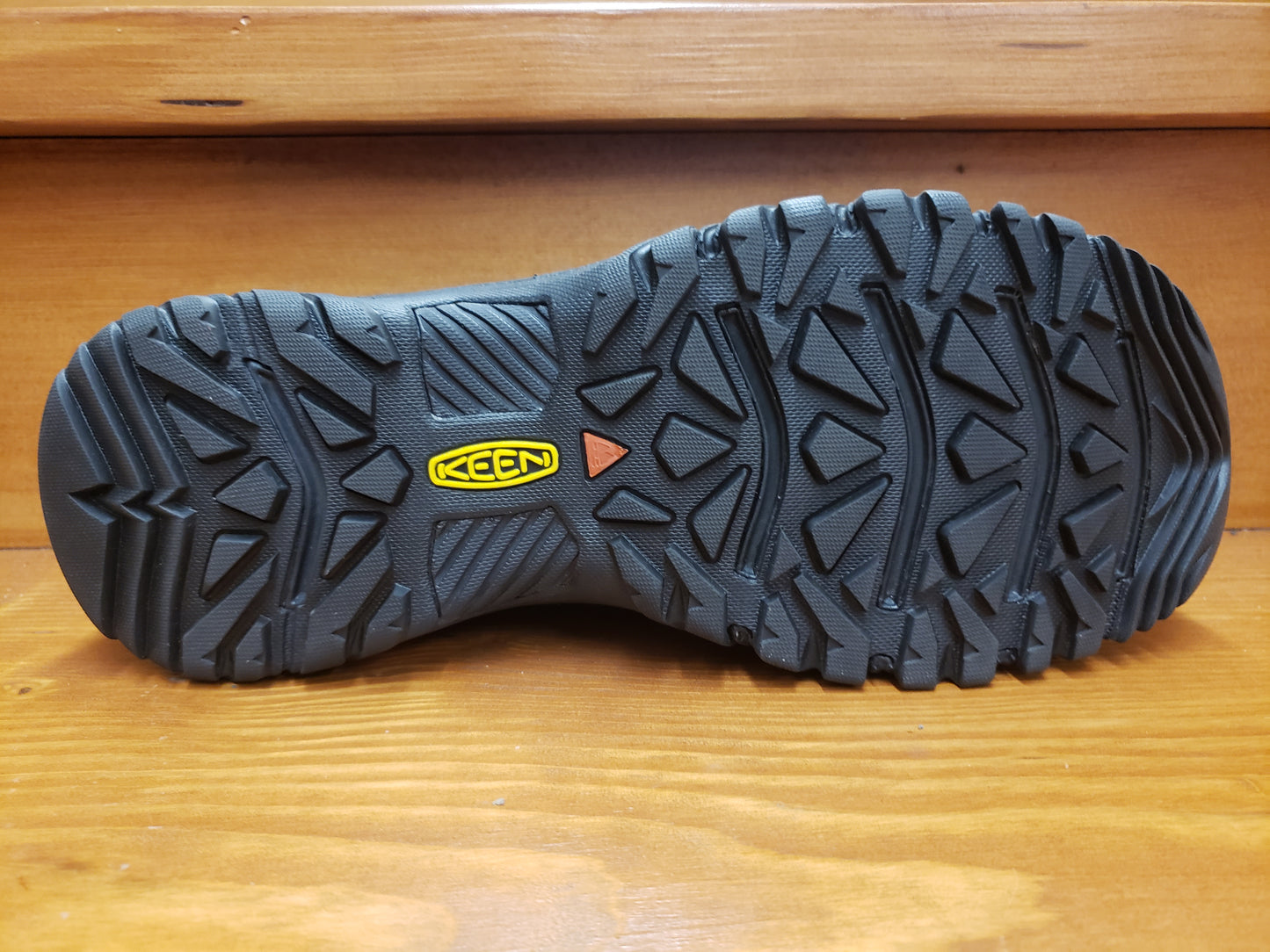 Keen Targhee III slip on dark earth/mulch 1022658 & 1027954