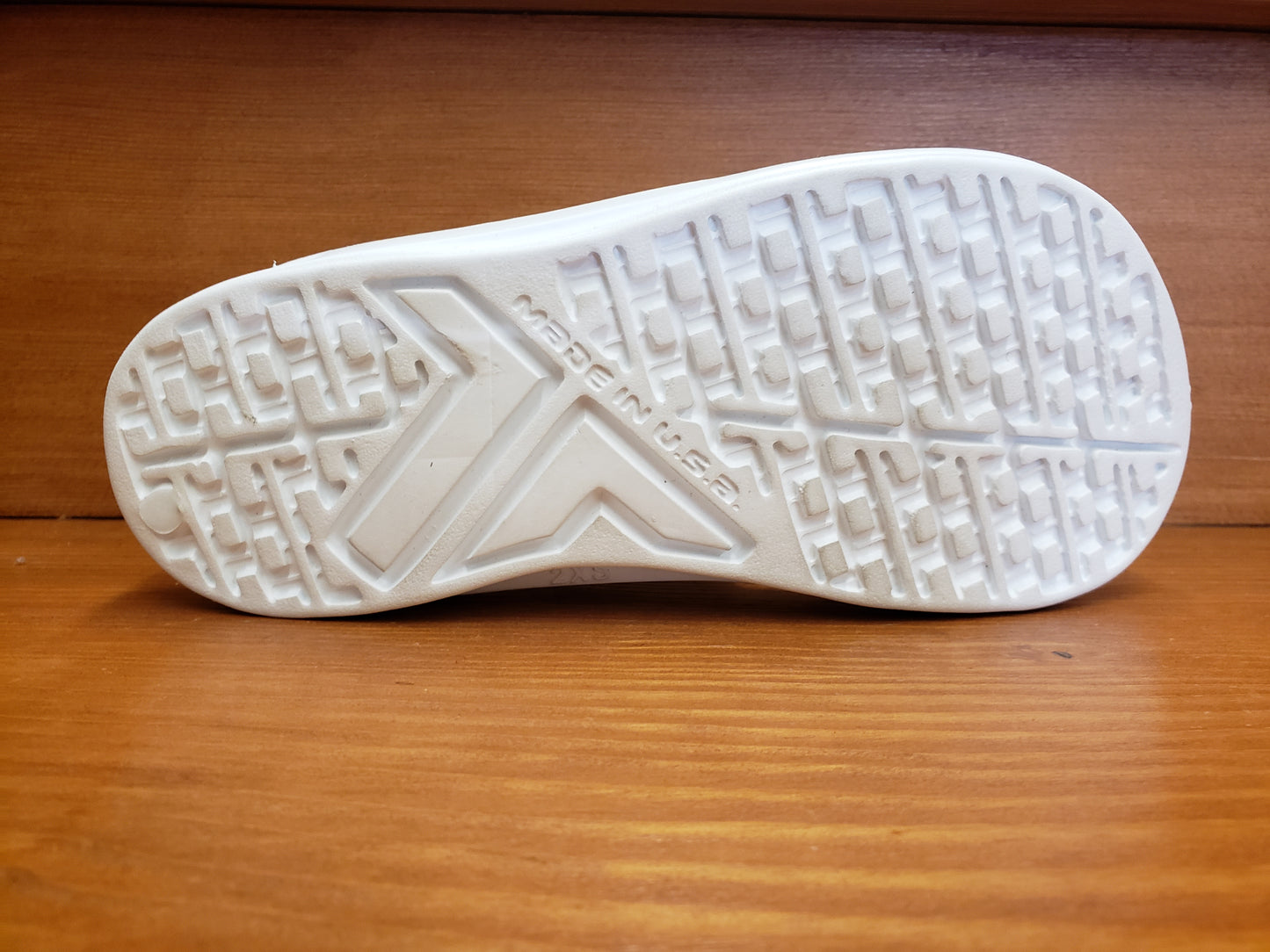 Telic Flip White
