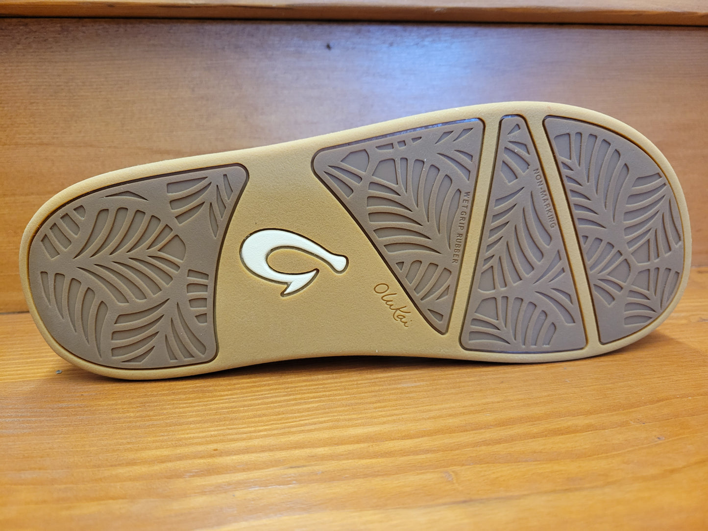 Olukai Nu'a Pi'o Warm Taupe 20445-WMWM