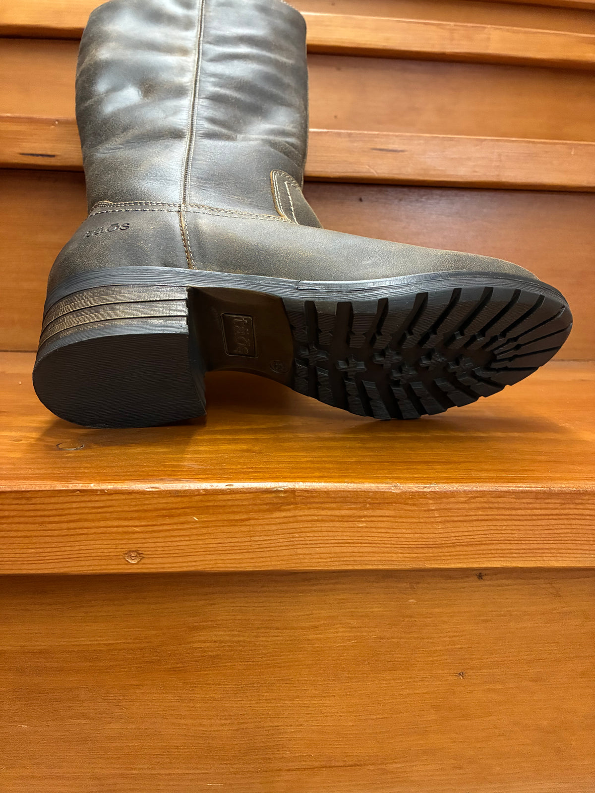 Taos Country Brown Distressed