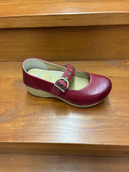 Dansko XP 2.0 Mary Jane Clog Red