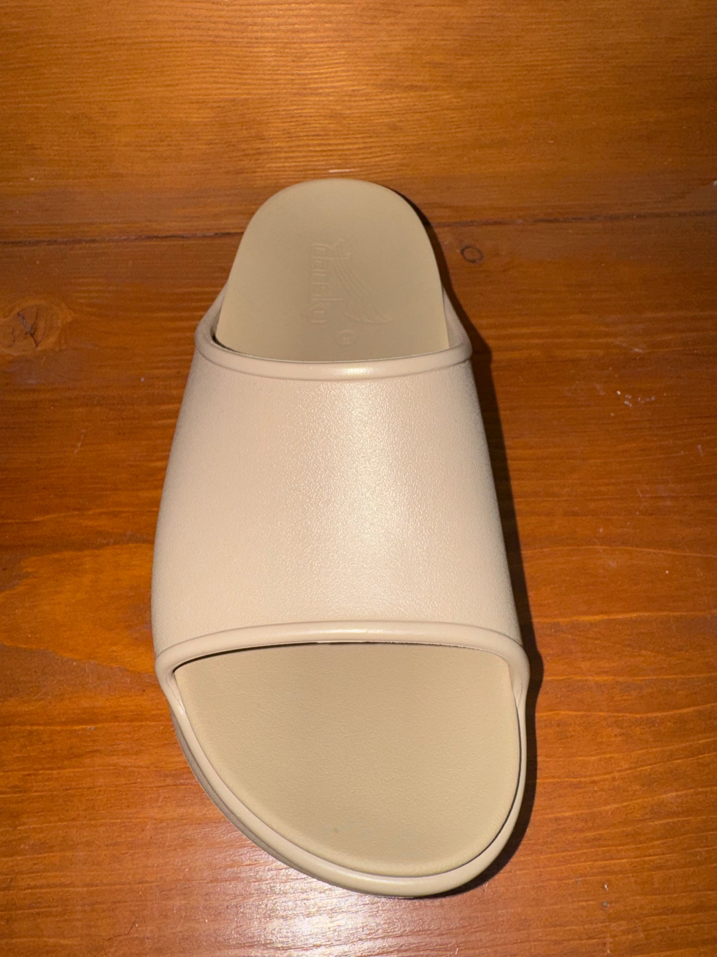 Dansko Devyn Sand