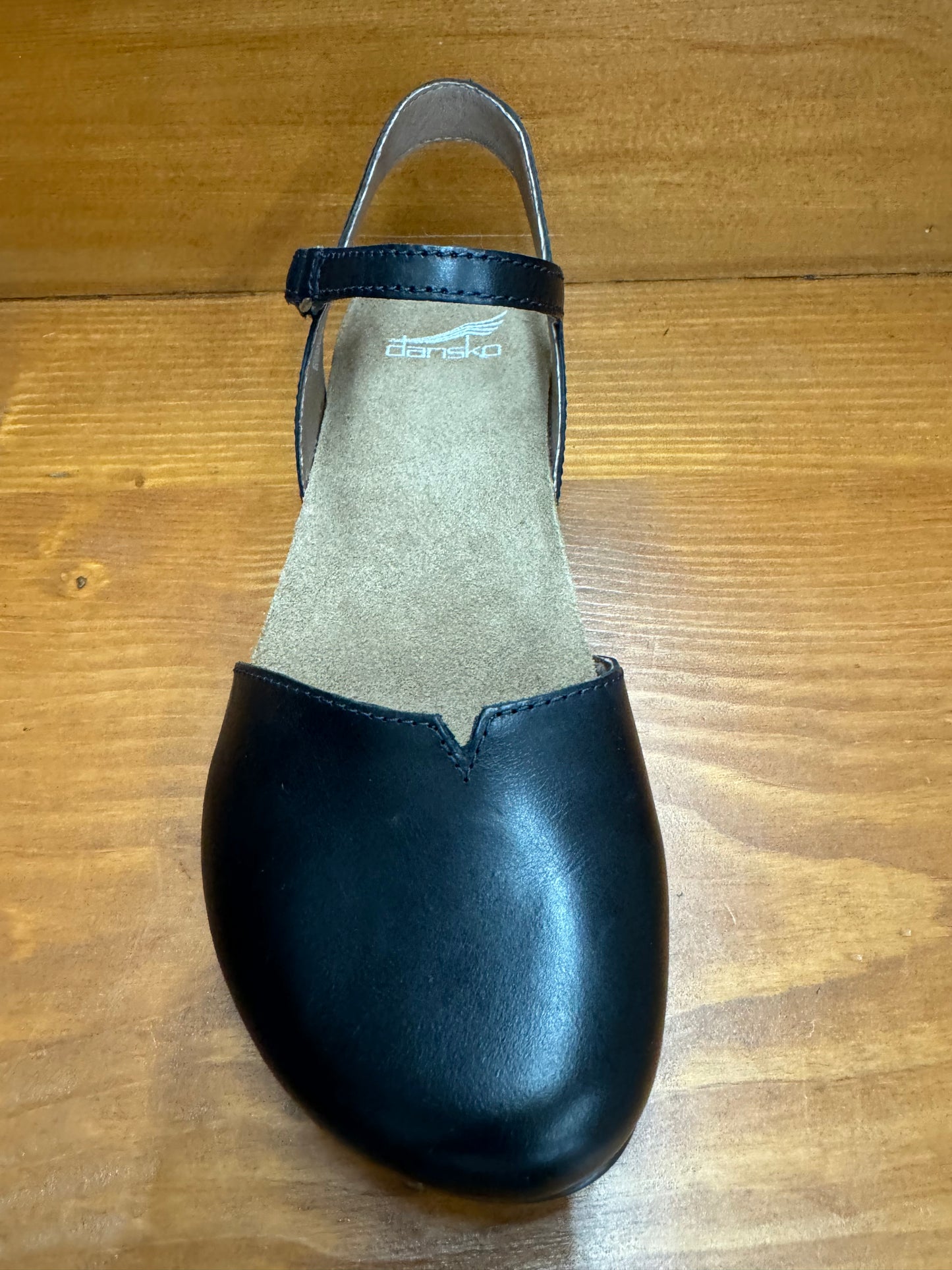 Dansko Rowan Black Waxy