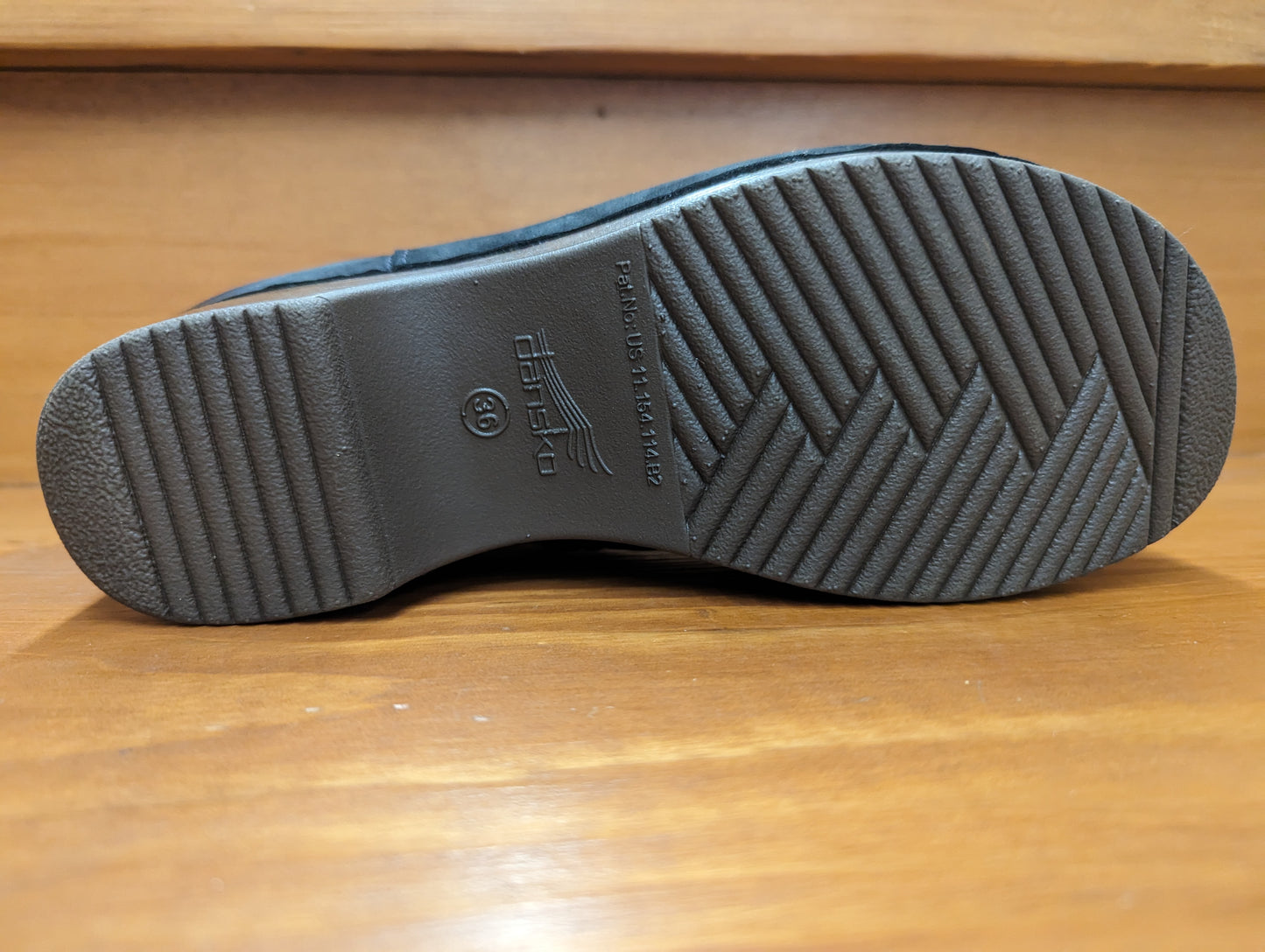 Dansko Brook Black Burnished Nubuck