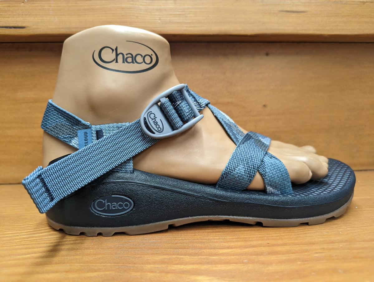 Chaco Men’s Z/CLOUD Adjustable Strap Cushioned Sandal Solid Lead Blue Size 11 Men main image 4